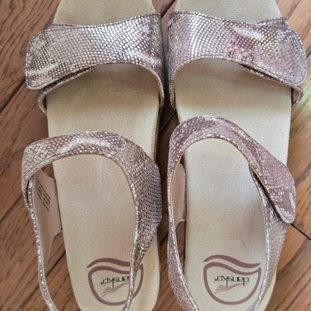Dansko gold comfort Sandals sz 40 - Picture 4 of 7